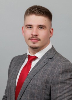 Vámosi Bence